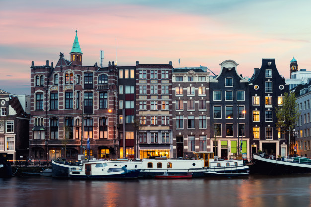 Amsterdam Kanal Otelleri