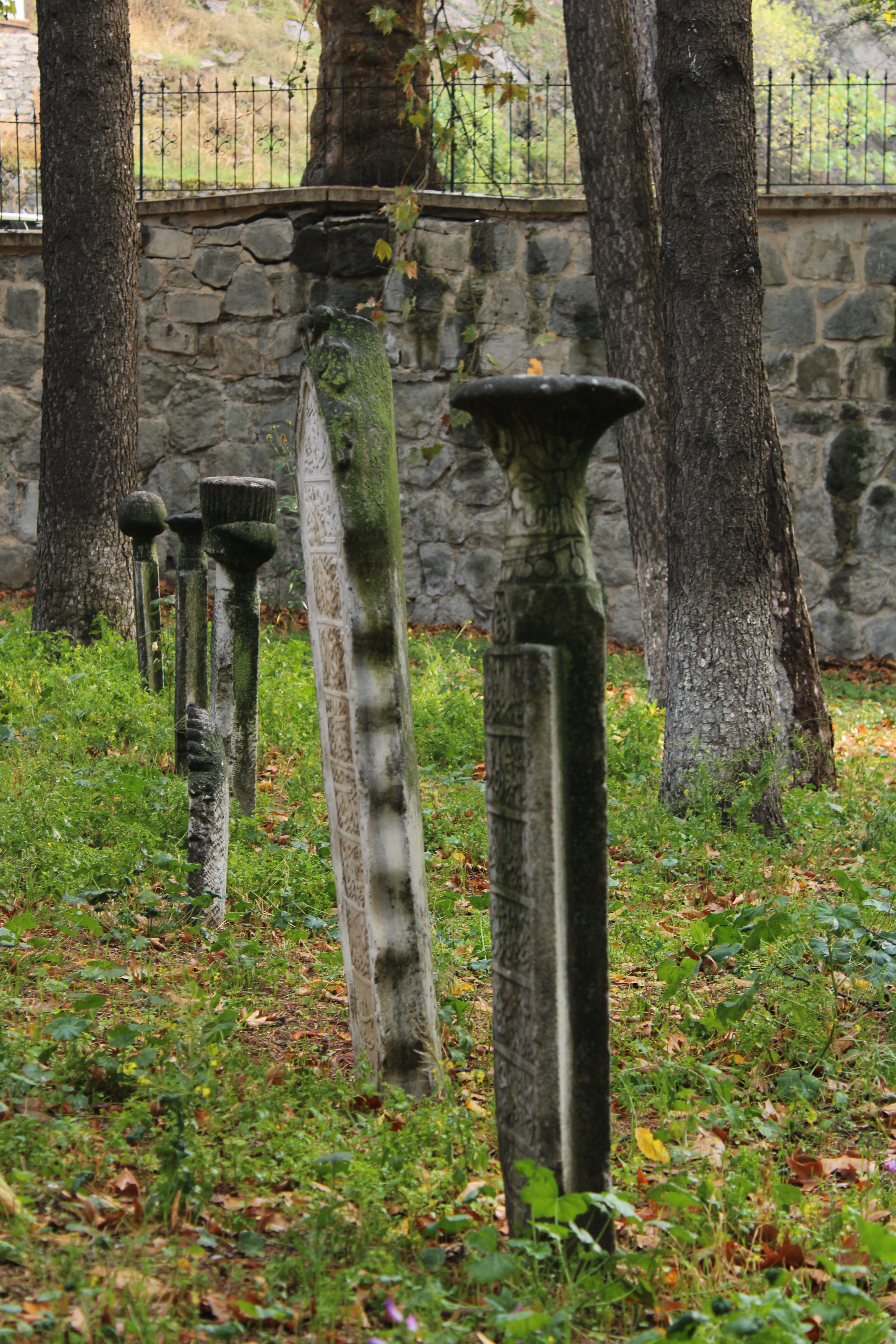 Hamam Arkası Tarihi Mezarlık