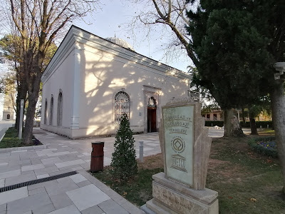 Orhan Gazi Türbesi