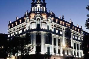 Madrid&#039;te &quot;Altın Üçgen&quot; adı ile bilinen bölge nereleri kapsamaktadır?