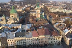 Lviv kent manzarasını görüntülemek için en ideal nokta neresidir?