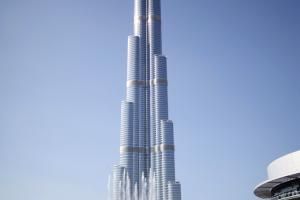 Dünyadaki en yüksek bina hangi şehirde yer almaktadır?