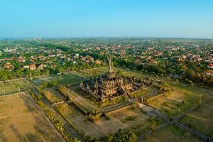 &quot;Tanrılar&#039;ın Adası&quot; olarak bilinen Endonezya&#039;nın en turistik adası nedir?