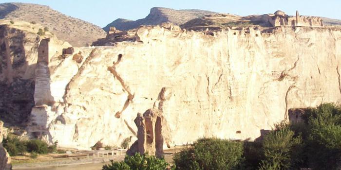 hasankeyf_kalesi_1.jpg 