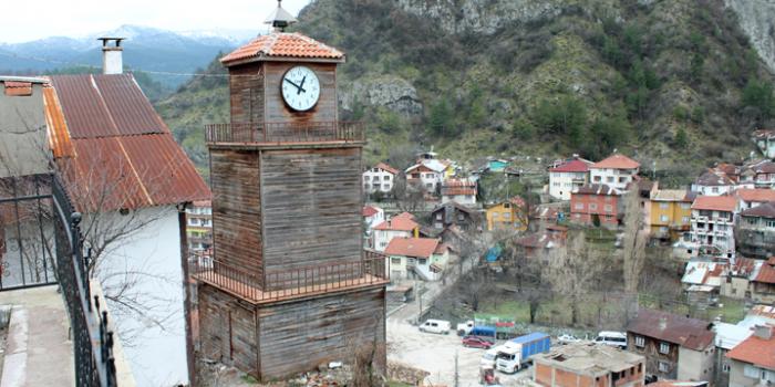 mudurnu_saat_kulesi.jpg 