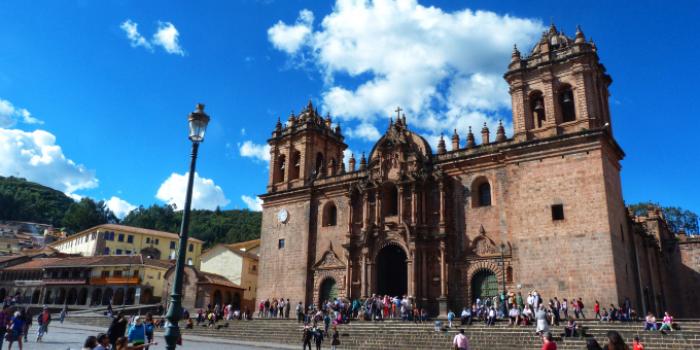 plaza-de-armas-cathedral-cusco-peru.jpg 