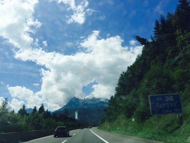 slovenya kuçuk bir ulke oldugu için yanlislikla avusturyaya girdik ve kaybolduk..Alplerin buyusune kapildik...