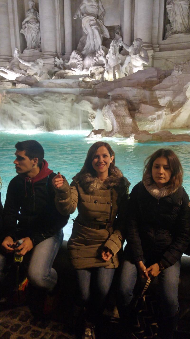 Trevi Çeşmesi