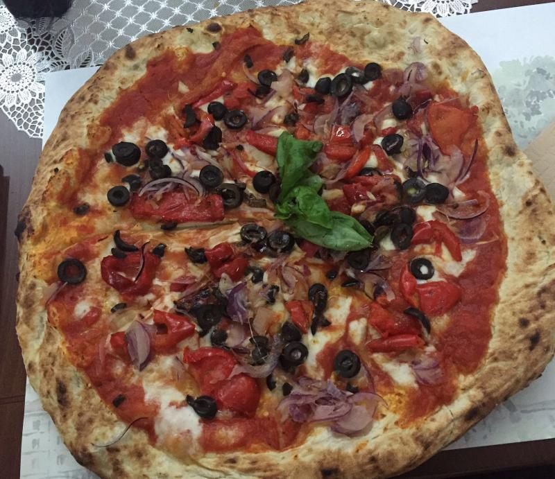 Akdeniz Pizza