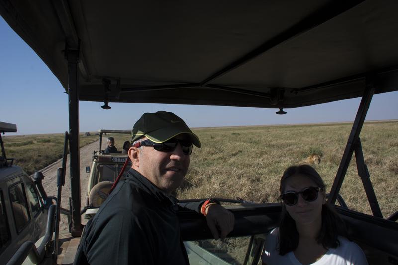 Kızımın başının üstüne bakın