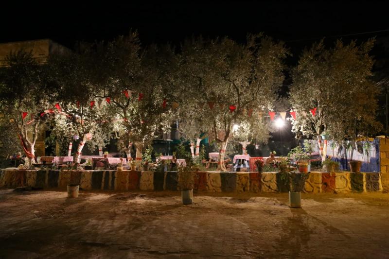 Gölyazıda akşam doğal kafe