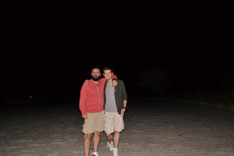 Sabah gün doğumunu beklerken