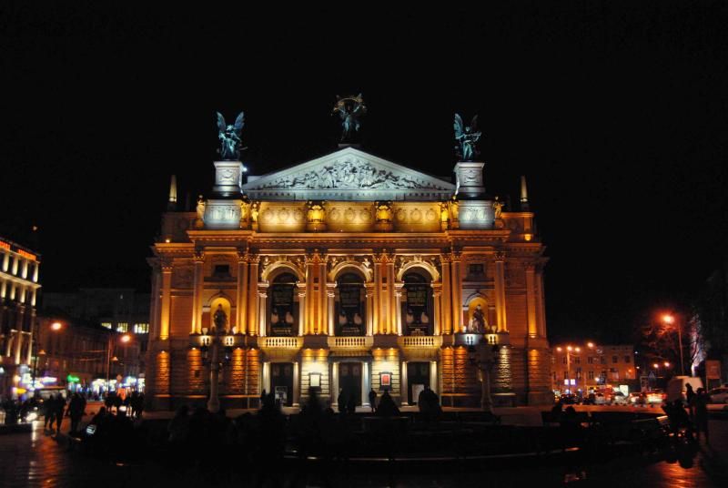 Theatre of Opera and Ballet, Lviv / Opera Binası