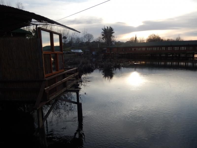 Longoz'a girişteki dinlenme yerleri