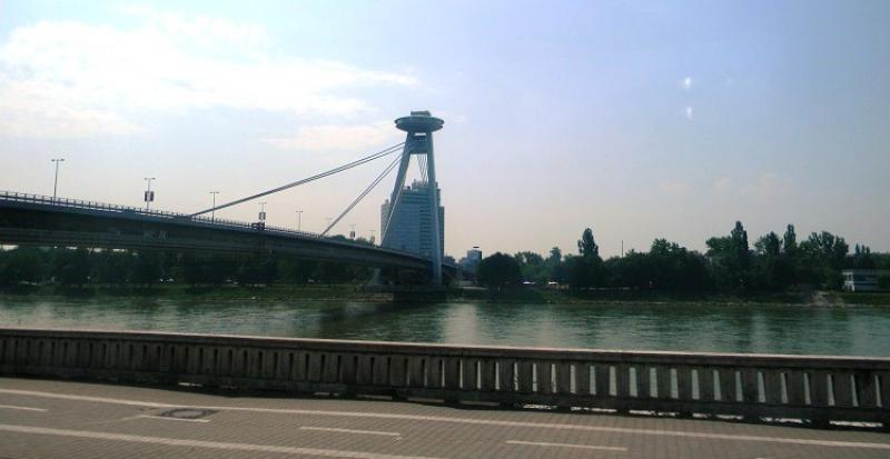Bratislava Yeni Köprü