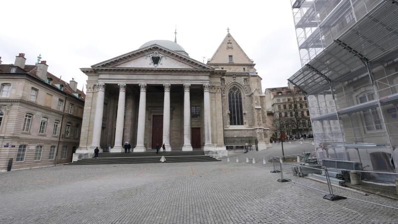 Cenevre st peter katedrali dış