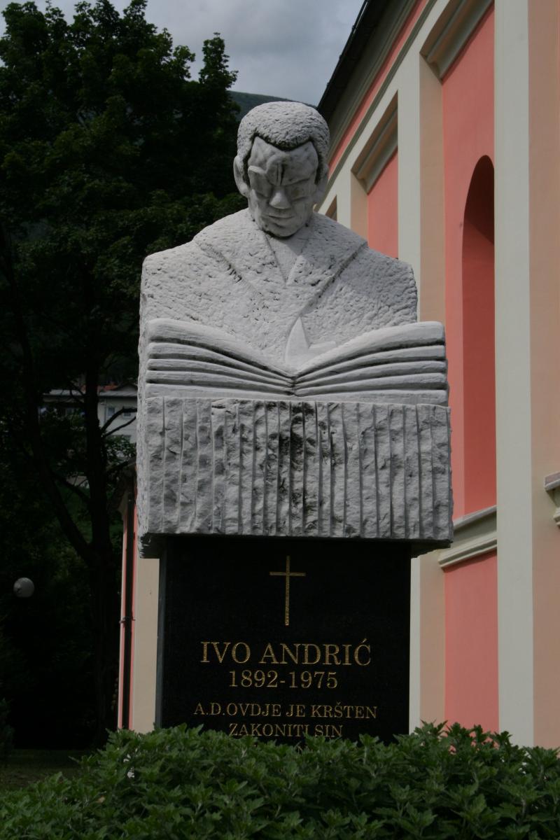 IVO ANDRİÇ BÜSTÜ