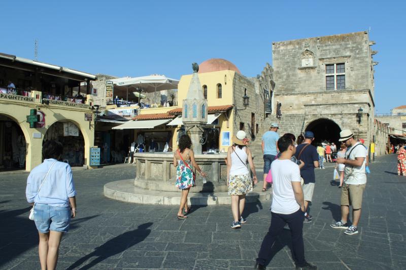 Hippokrates Meydanı