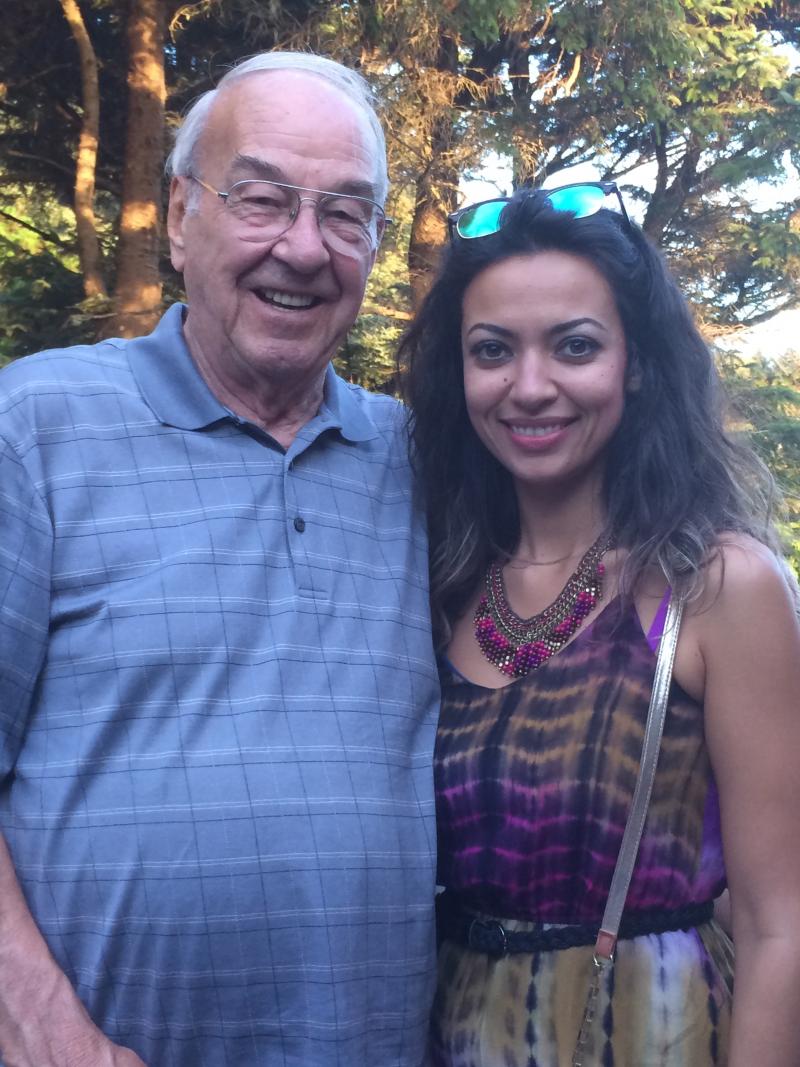 ) Bizi konser sonrası evinde ağırlayarak ne kadar geniş yürekli olduğunu gösterdi.