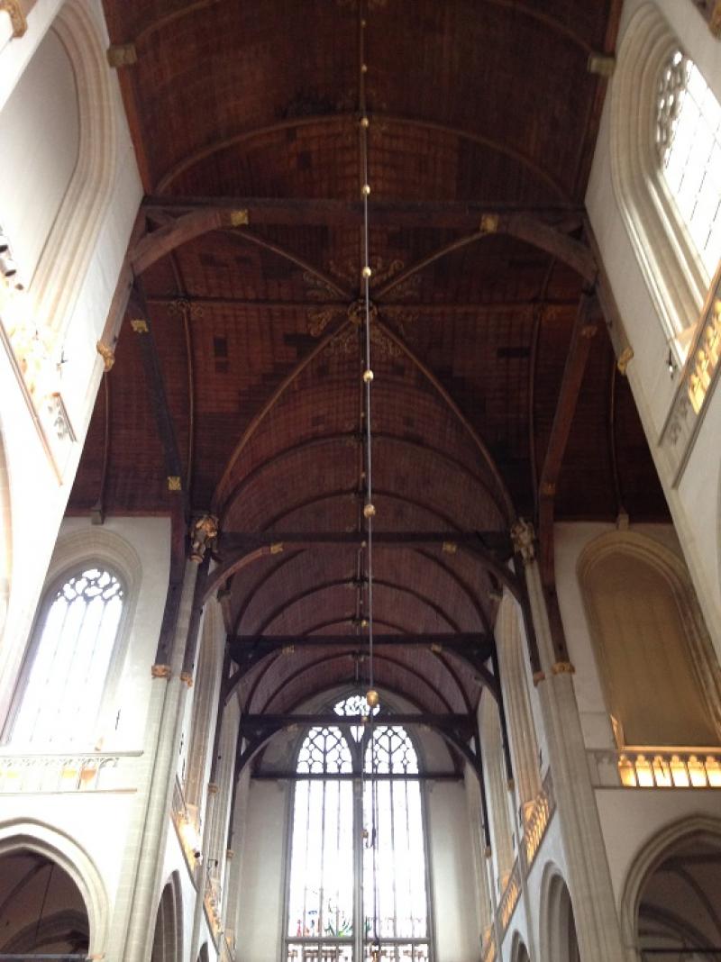 Oude Kerk (Eski Kilise)