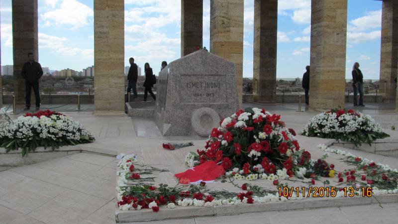 Türkiye'nin ikinci cumhur başkanı İsmet İnönü'nün kabri.