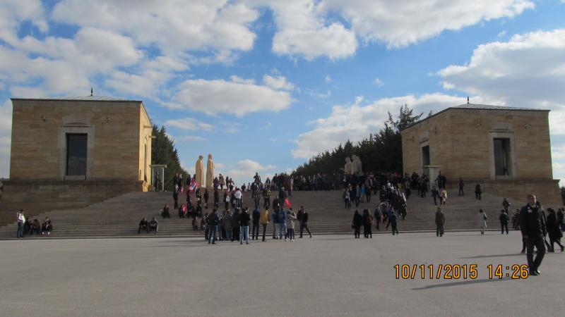 Tandoğan'dan girince Aslanlı yol başlangıcı