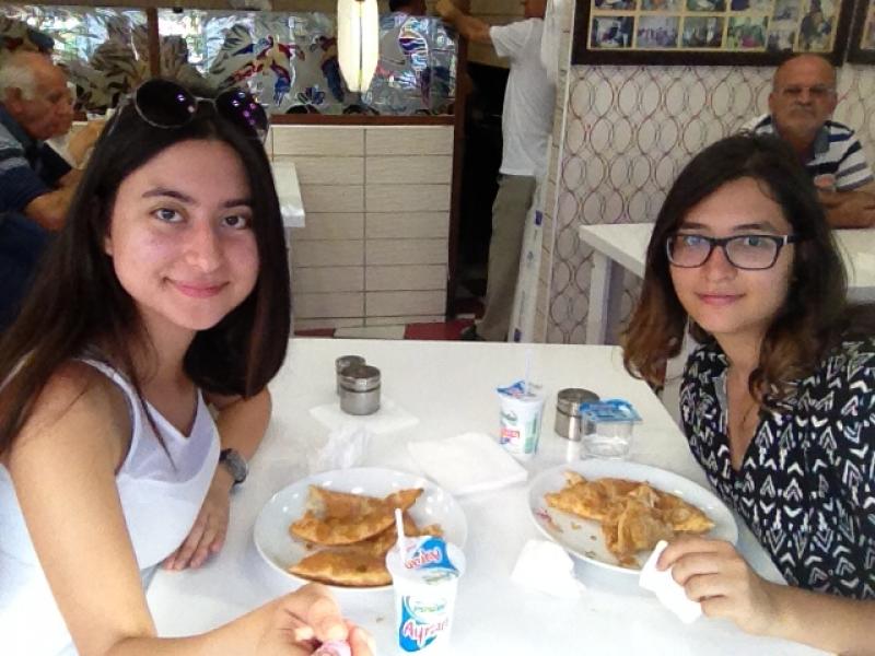 Papağan'da Çiğbörek