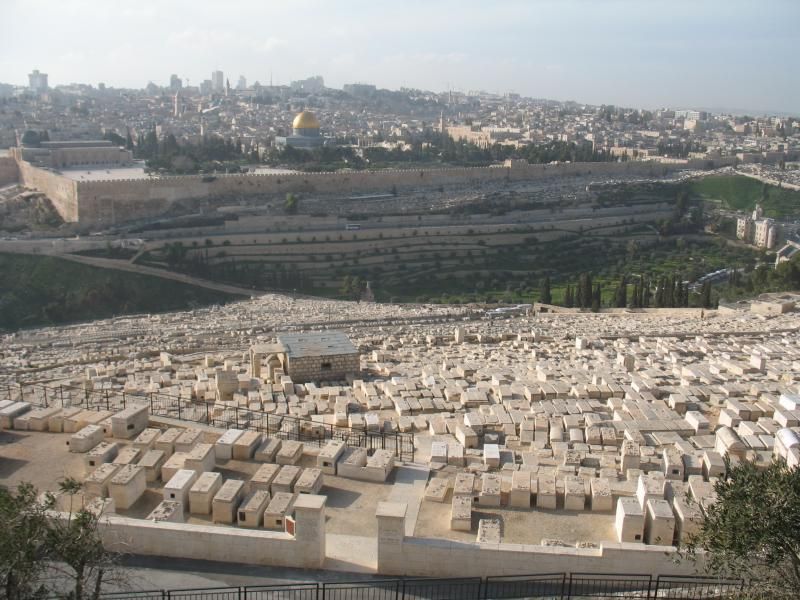 çok pahalı olduğu söylenen yahudi mezarlığı(kudüs)
