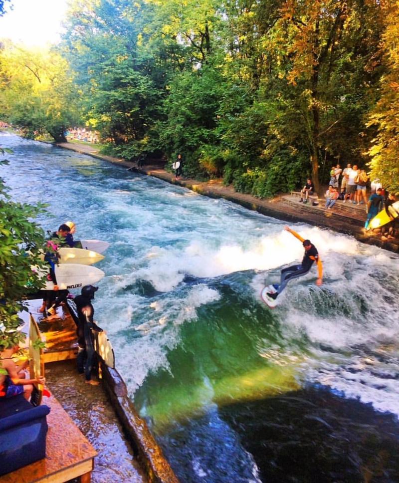 Eisbach wave - Engslicher Garten