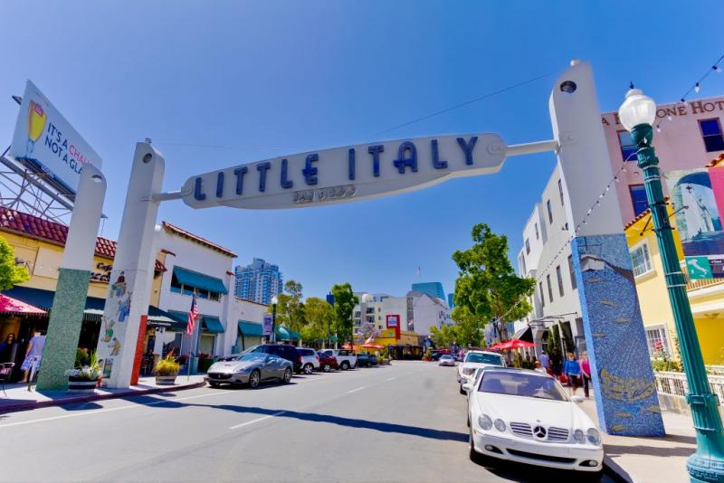 Little Italy caddesi