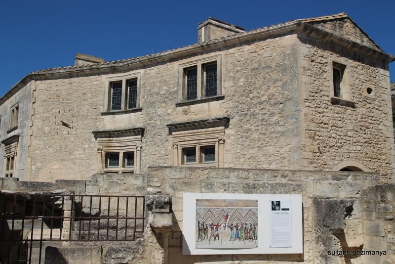 Les Baux-de- Provence