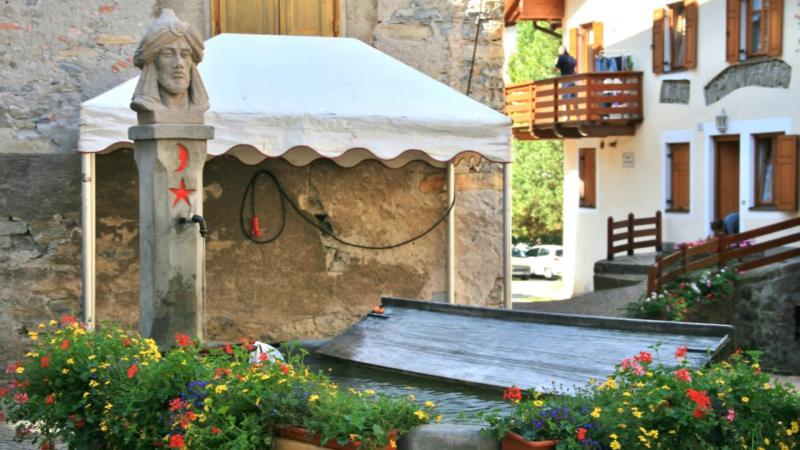 Moena köyüne gelen Yeniçeri çeşmesi
