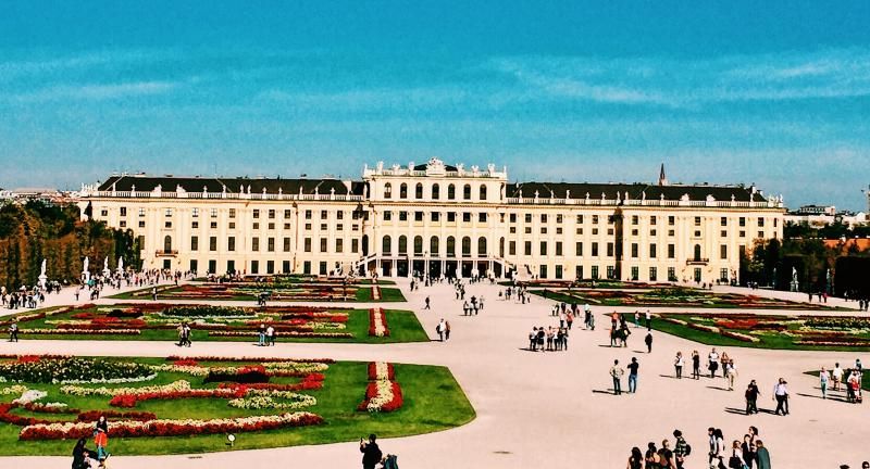 schönbrunn sarayı
