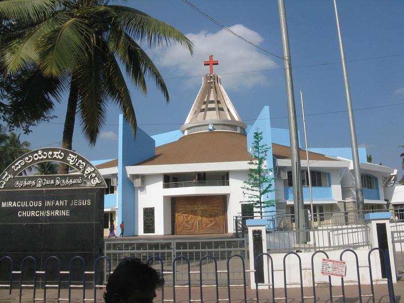 1200px-InfantJesus_Church_Blr1.jpg