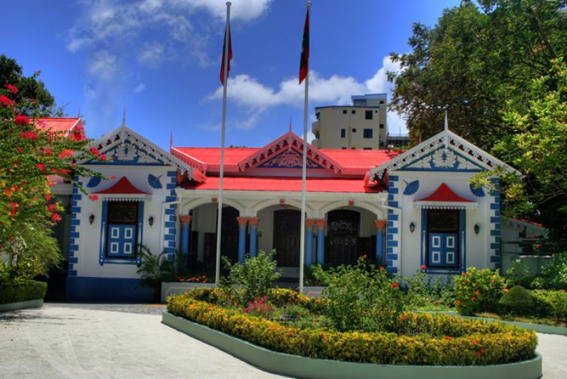 Muliaage_presidential_residence_of_maldives.jpg