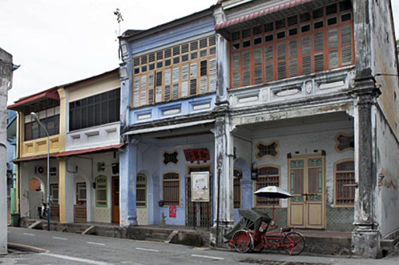 Penang-Georgetown-Sidewalks3.jpg
