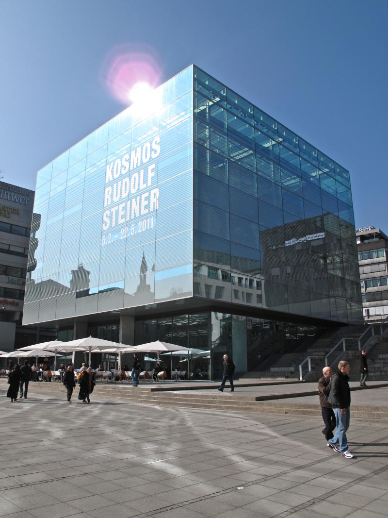 Stuttgart_Kunstmuseum_1.jpg