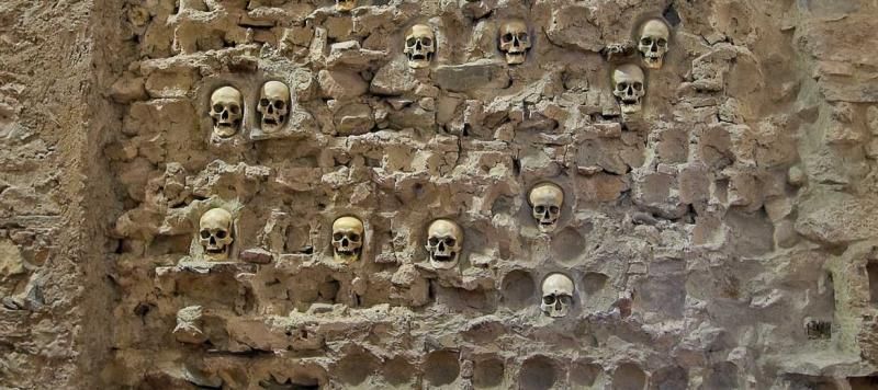 cele-kula-the-skull-tower-1170x521.jpg