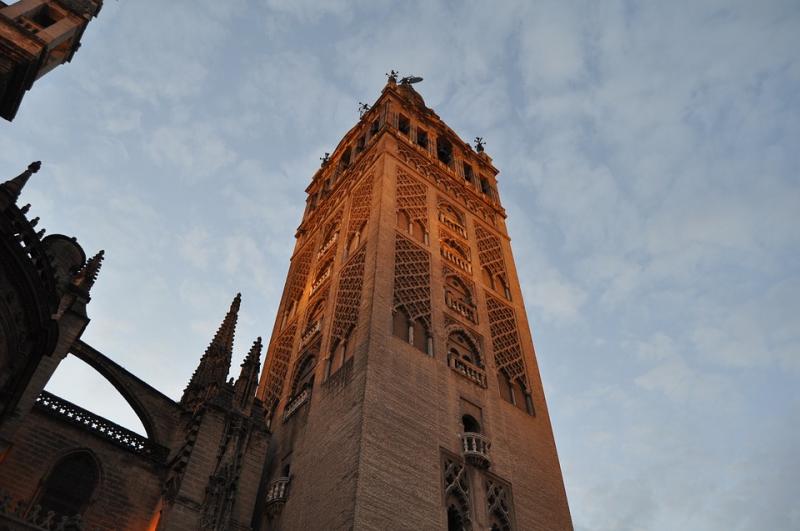 giralda-2736385_960_720.jpg