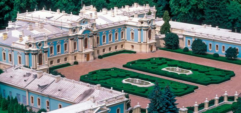 mariinsky_palace.jpg