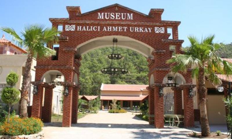 museum2.jpg
