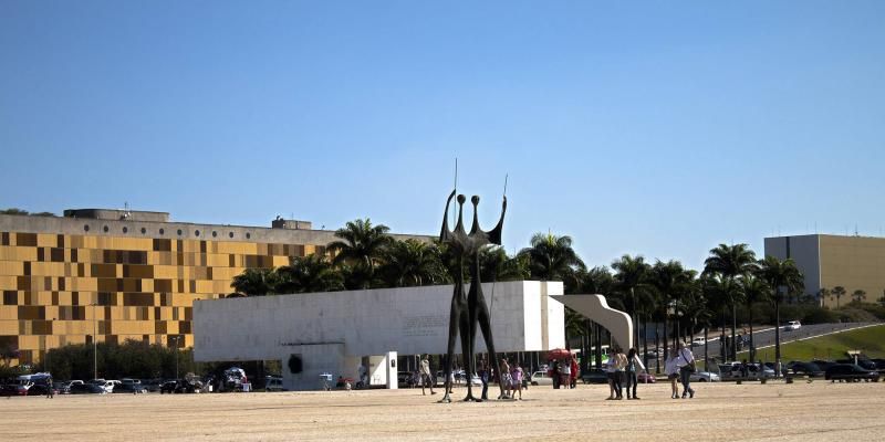 praca-dos-tres-poderes.jpg