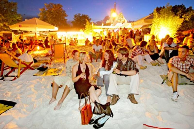 58_strandbar_-_night_05.jpg