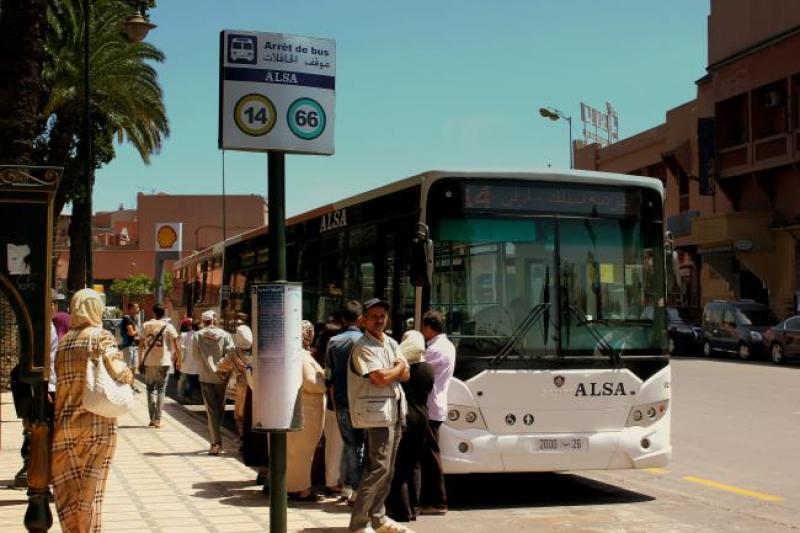 ALSA_CITY_BUS_AT_JEMAA_EL_FNA_SQUARE_MARRAKECH_MOROCCO_APRIL_2013_(8703361867).jpg