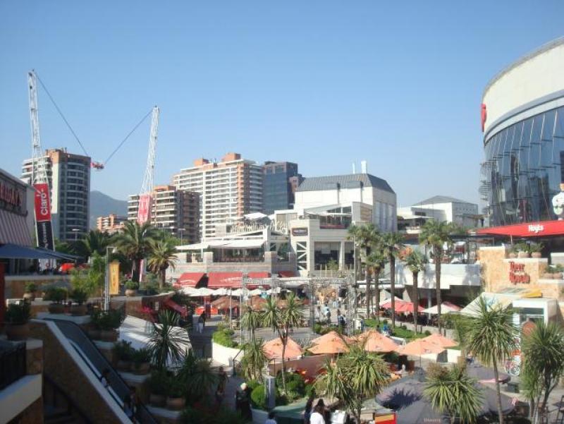 Boulevard_Parque_Arauco.jpg