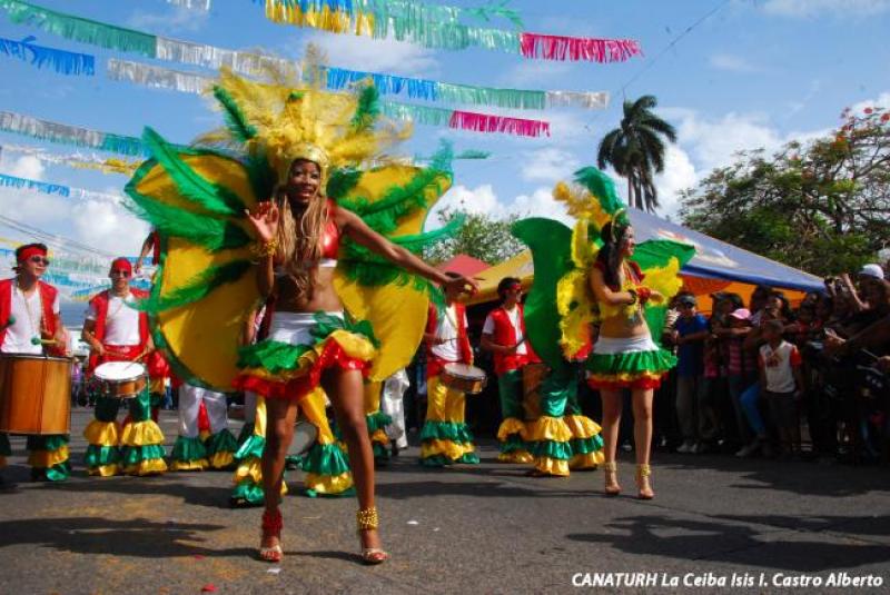 Carnaval-2013-178-lores-credit-line.jpg