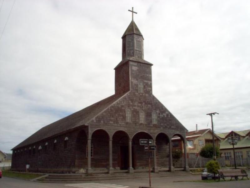 Iglesia_de_Achao.jpg