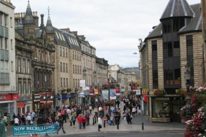 Inverness_high_street.jpeg