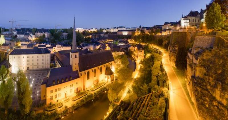 Luxembourg_City_Night_Wikimedia_Commons.jpg