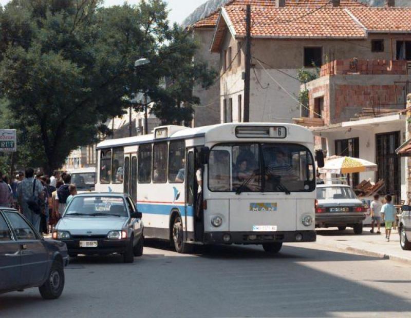 MAN_bus_in_Mostar,_1996.JPEG